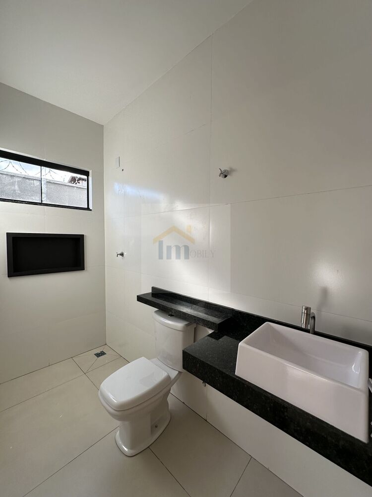 Casa à venda com 3 quartos, 175m² - Foto 2