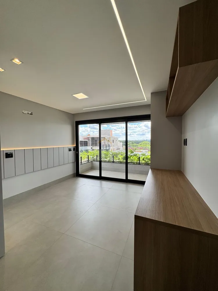 Casa, 4 quartos, 218 m² - Foto 3