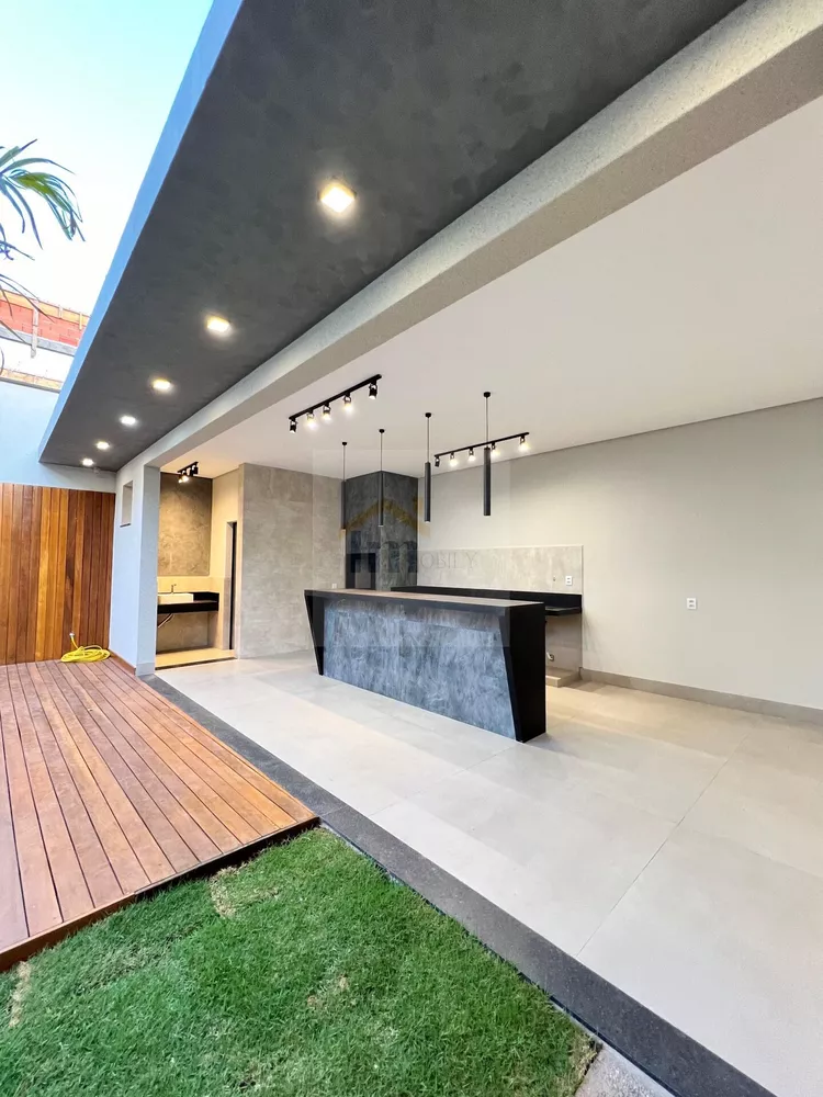 Casa à venda com 4 quartos, 280m² - Foto 15