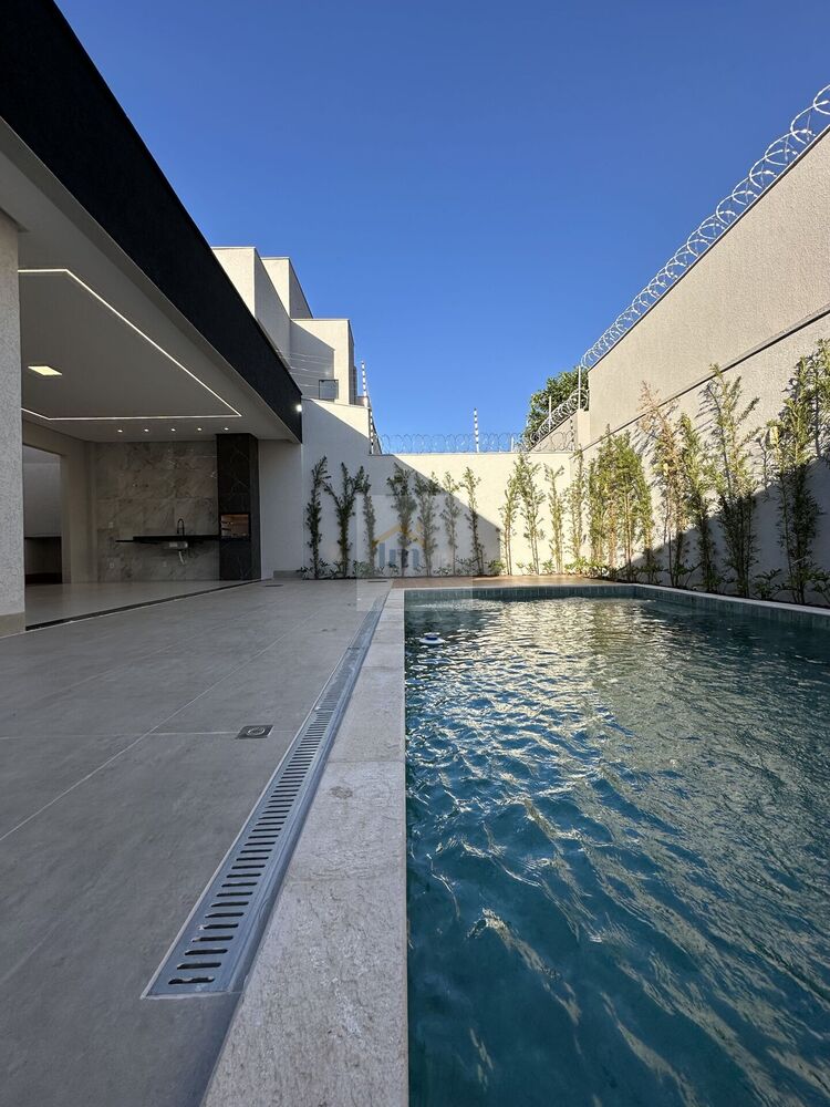 Casa à venda com 3 quartos, 185m² - Foto 13
