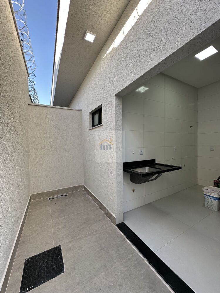 Casa à venda com 3 quartos, 185m² - Foto 14