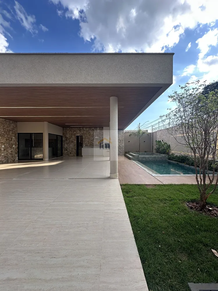 Casa, 4 quartos, 242 m² - Foto 9