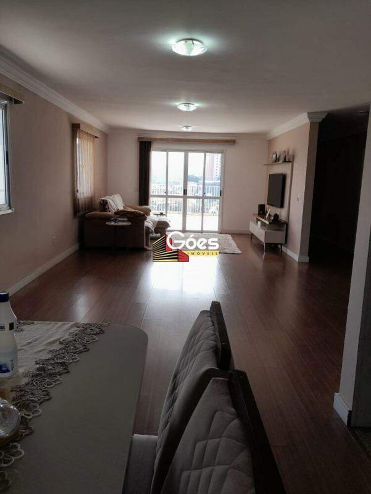 Apartamento à venda com 3 quartos, 183m² - Foto 3
