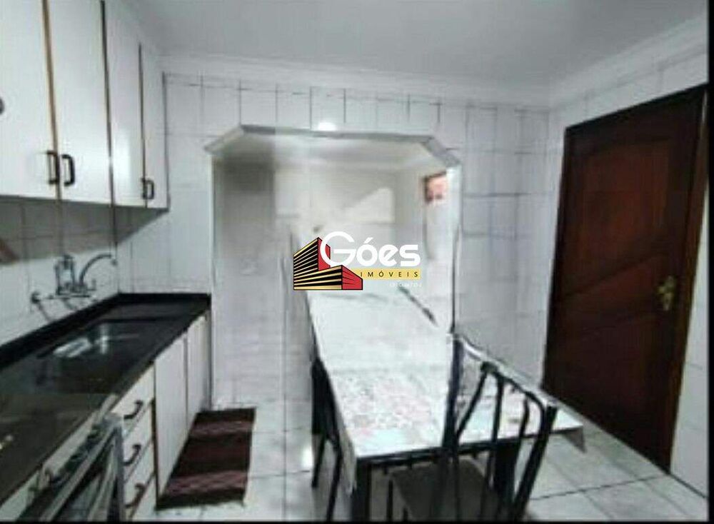Sobrado à venda com 5 quartos, 368m² - Foto 1