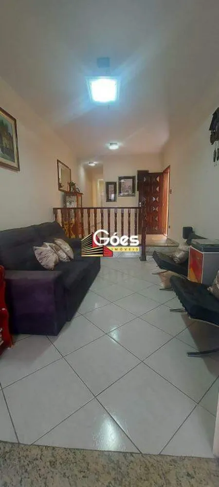 Sobrado, 3 quartos, 234 m² - Foto 3
