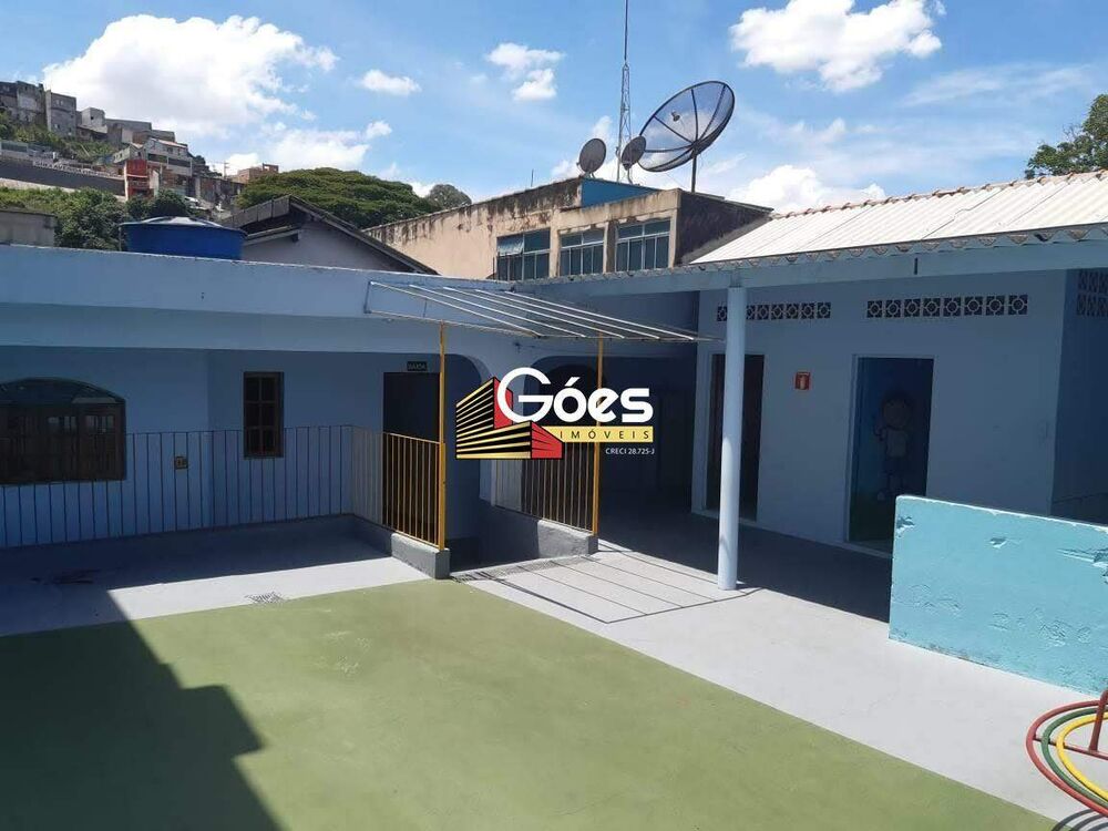Prédio Inteiro à venda com 3 quartos, 250m² - Foto 4