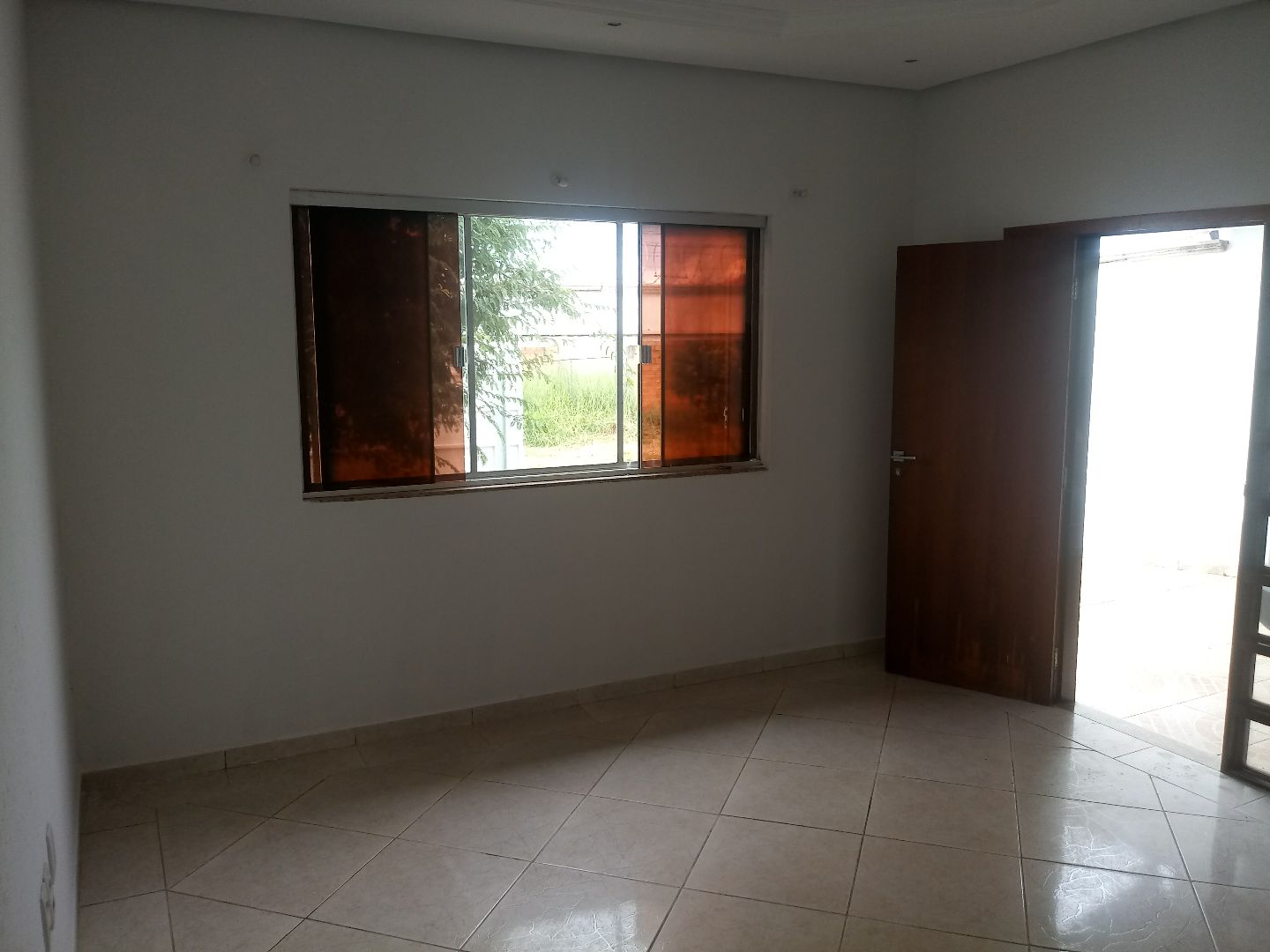 Casa à venda e aluguel com 3 quartos, 140m² - Foto 4