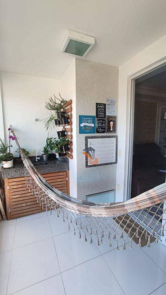 Apartamento à venda com 2 quartos, 67m² - Foto 8