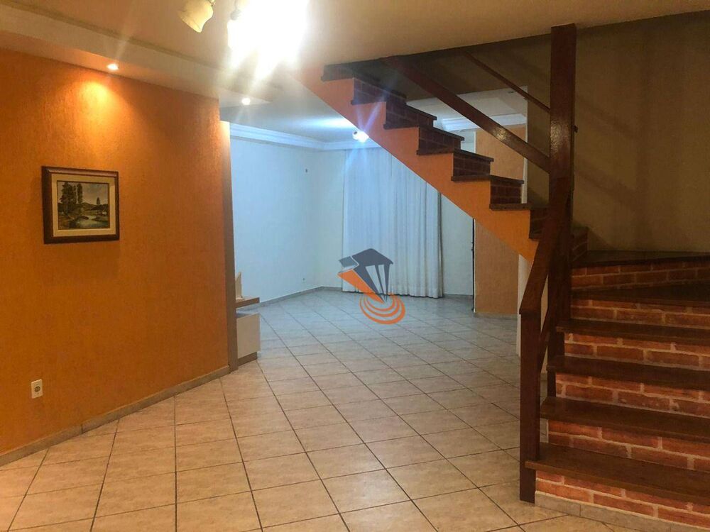 Casa, 4 quartos, 210 m² - Foto 5