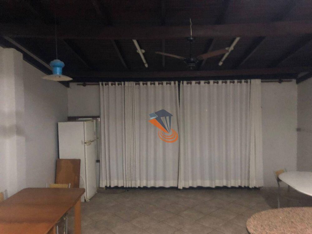 Casa, 4 quartos, 210 m² - Foto 10