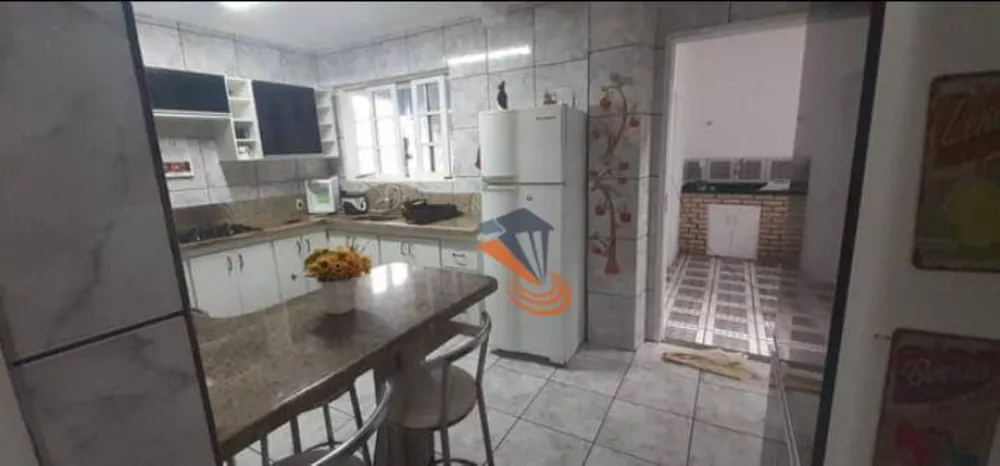 Casa, 3 quartos, 273 m² - Foto 4