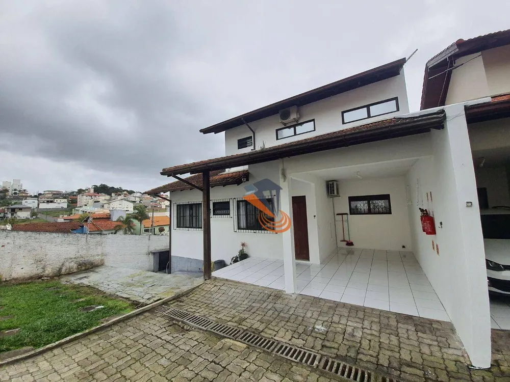Casa de Condomínio, 4 quartos - Foto 1