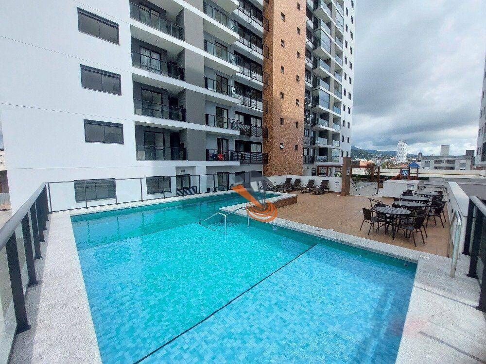 Apartamento à venda com 2 quartos, 97m² - Foto 1