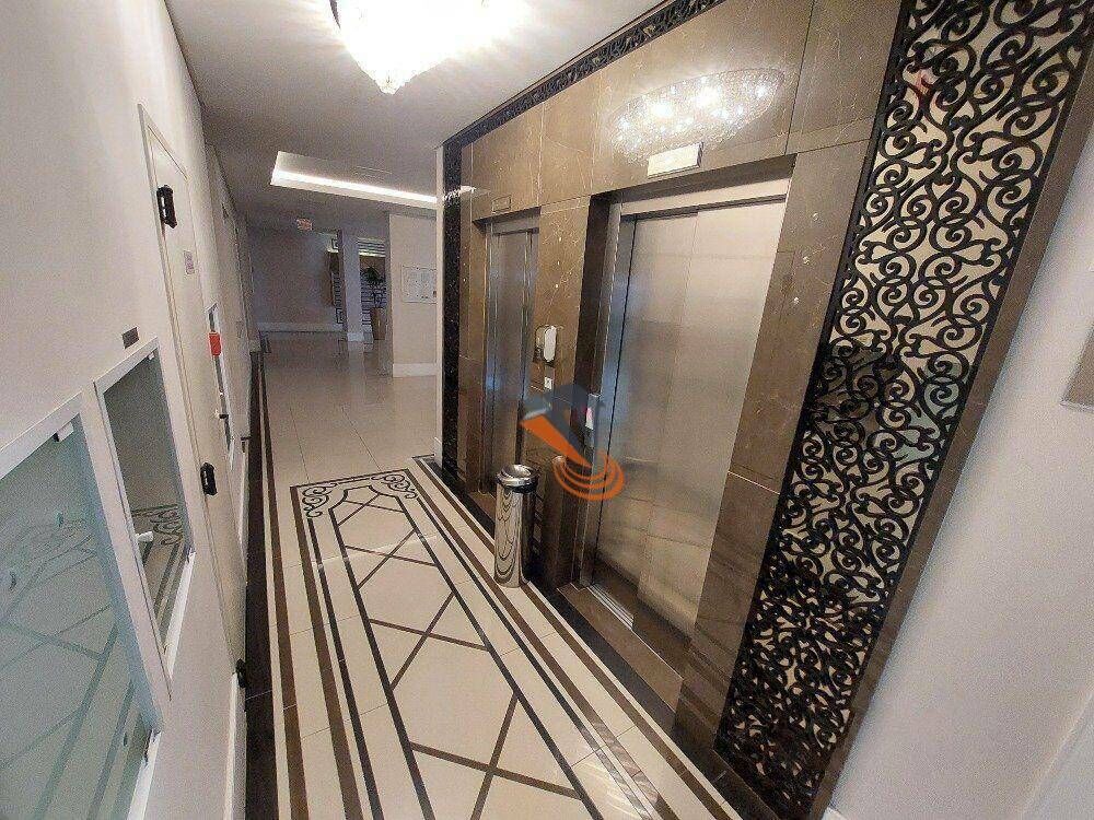 Cobertura à venda com 3 quartos, 410m² - Foto 4