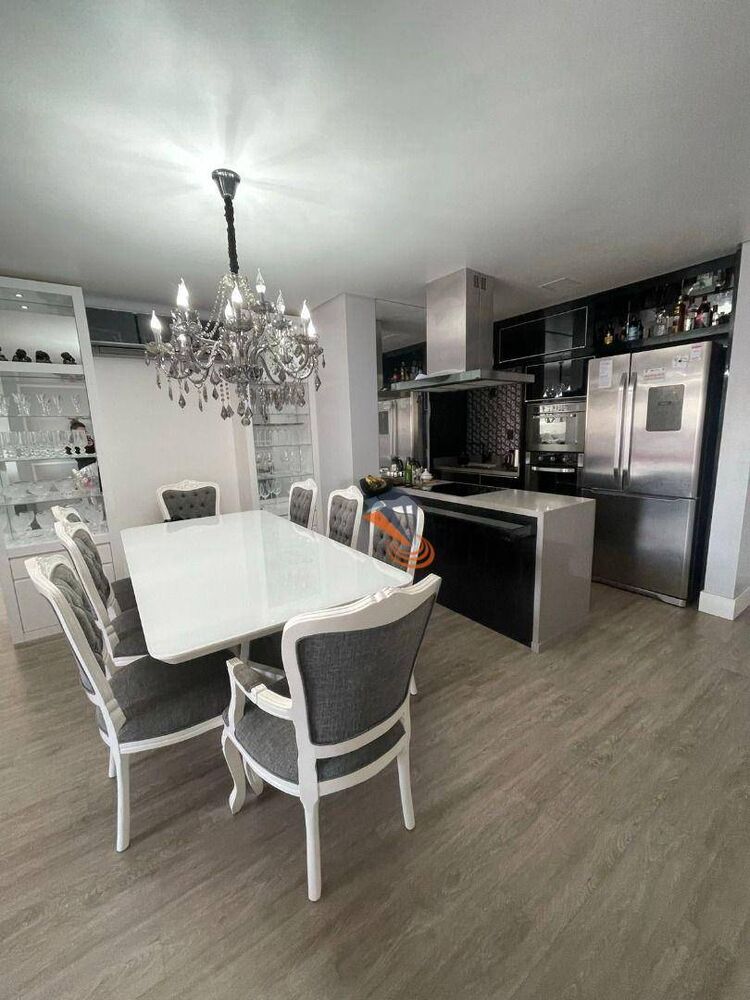 Apartamento à venda com 3 quartos, 96m² - Foto 1