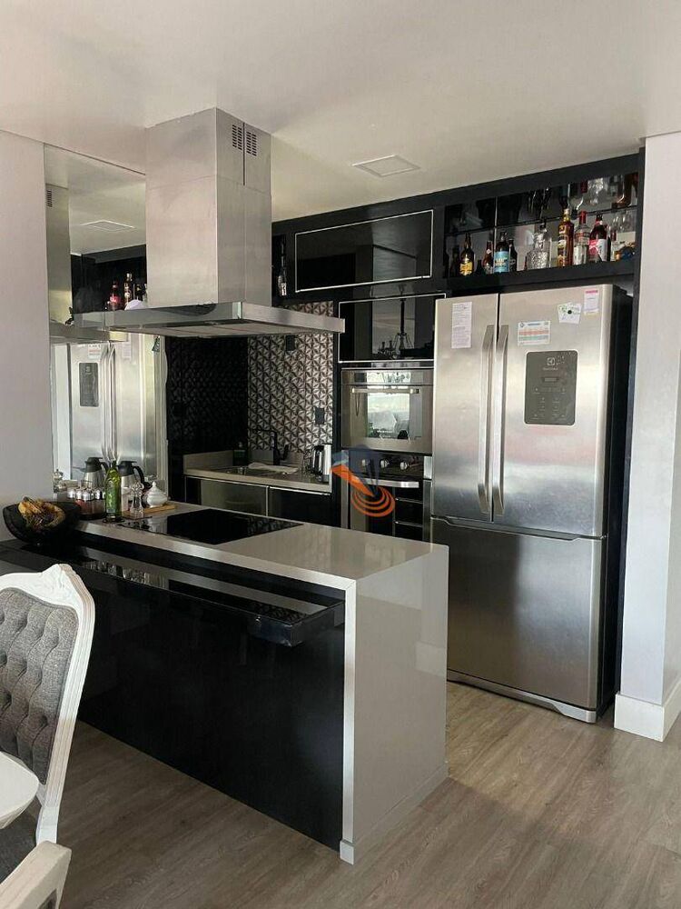 Apartamento à venda com 3 quartos, 96m² - Foto 3