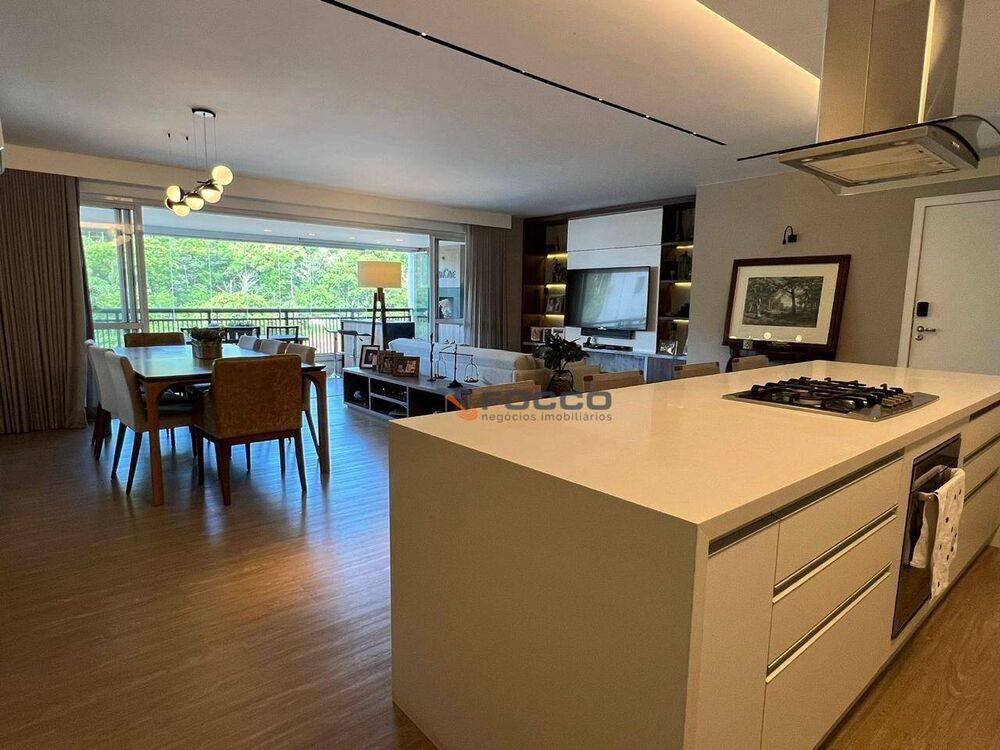 Apartamento, 3 quartos, 211 m² - Foto 4