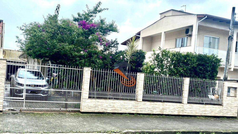 Casa, 3 quartos, 130 m² - Foto 1
