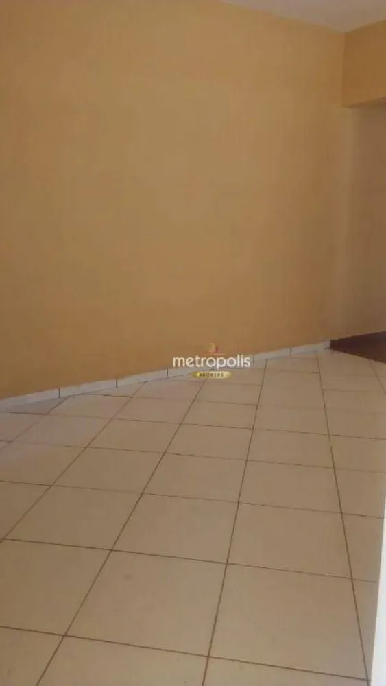 Casa, 1 quarto, 650 m² - Foto 2