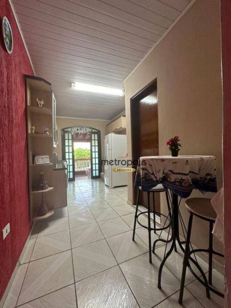Casa à venda com 3 quartos, 196m² - Foto 3