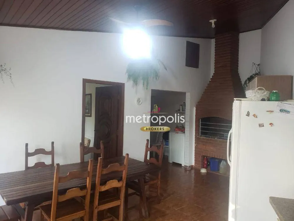 Sobrado, 4 quartos, 253 m² - Foto 1