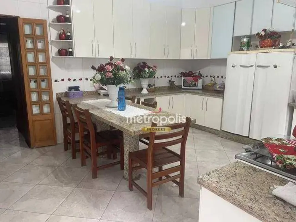 Sobrado, 3 quartos, 180 m² - Foto 1
