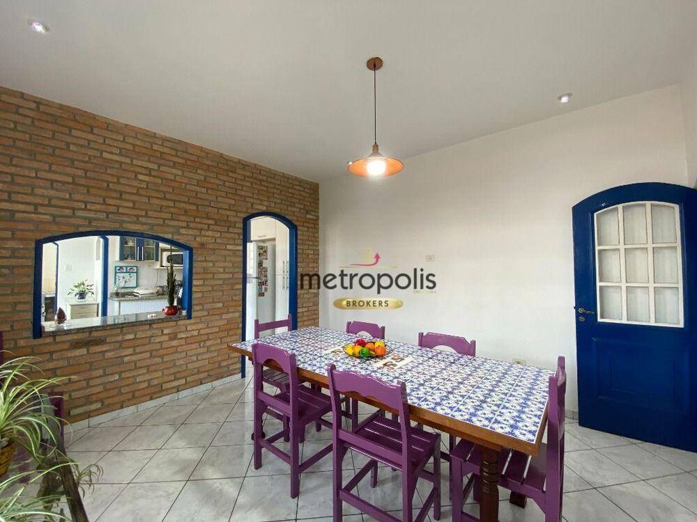 Sobrado à venda com 4 quartos, 283m² - Foto 1