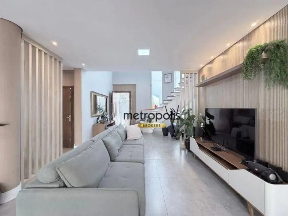 Sobrado, 3 quartos, 244 m² - Foto 1