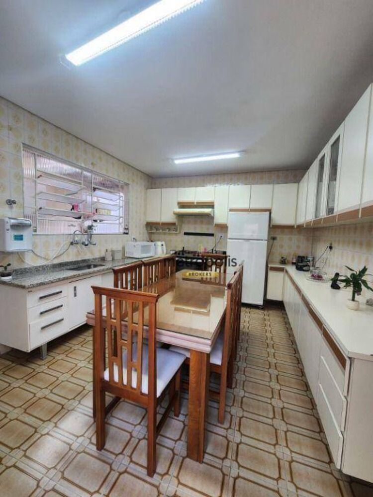 Casa à venda com 3 quartos, 200m² - Foto 8