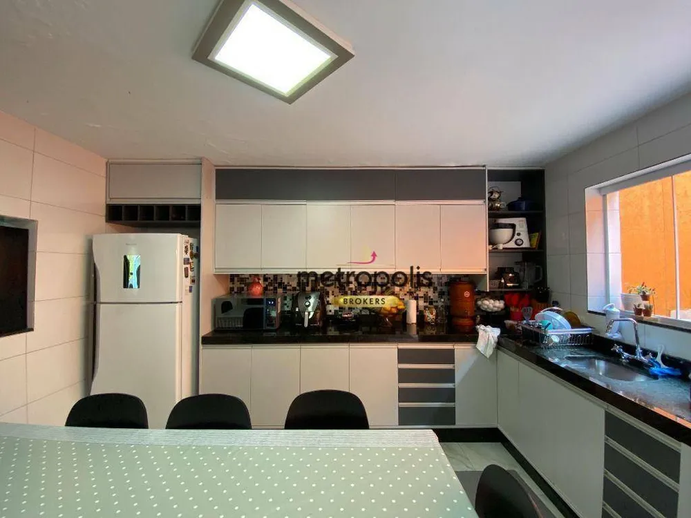Sobrado, 3 quartos, 281 m² - Foto 3