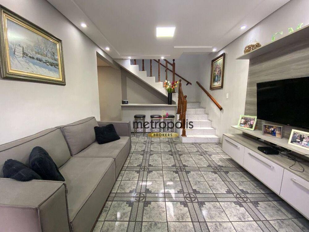 Casa, 3 quartos, 208 m² - Foto 1