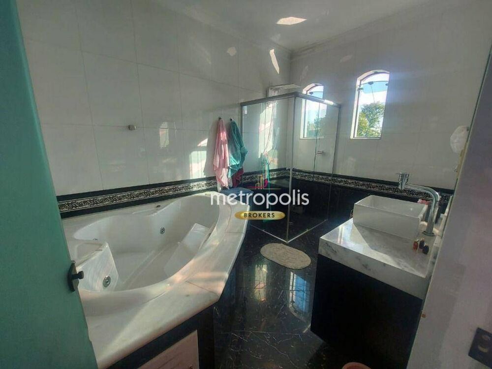 Sobrado, 3 quartos, 347 m² - Foto 13