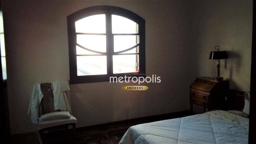 Sobrado, 3 quartos, 330 m² - Foto 2