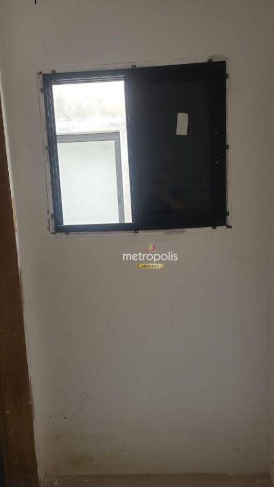 Sobrado à venda com 3 quartos, 211m² - Foto 4