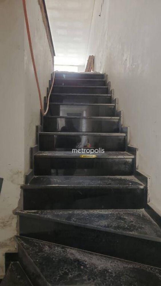 Sobrado à venda com 3 quartos, 211m² - Foto 3
