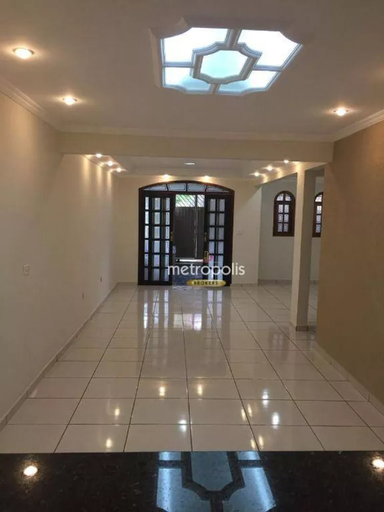 Sobrado à venda com 3 quartos, 195m² - Foto 2