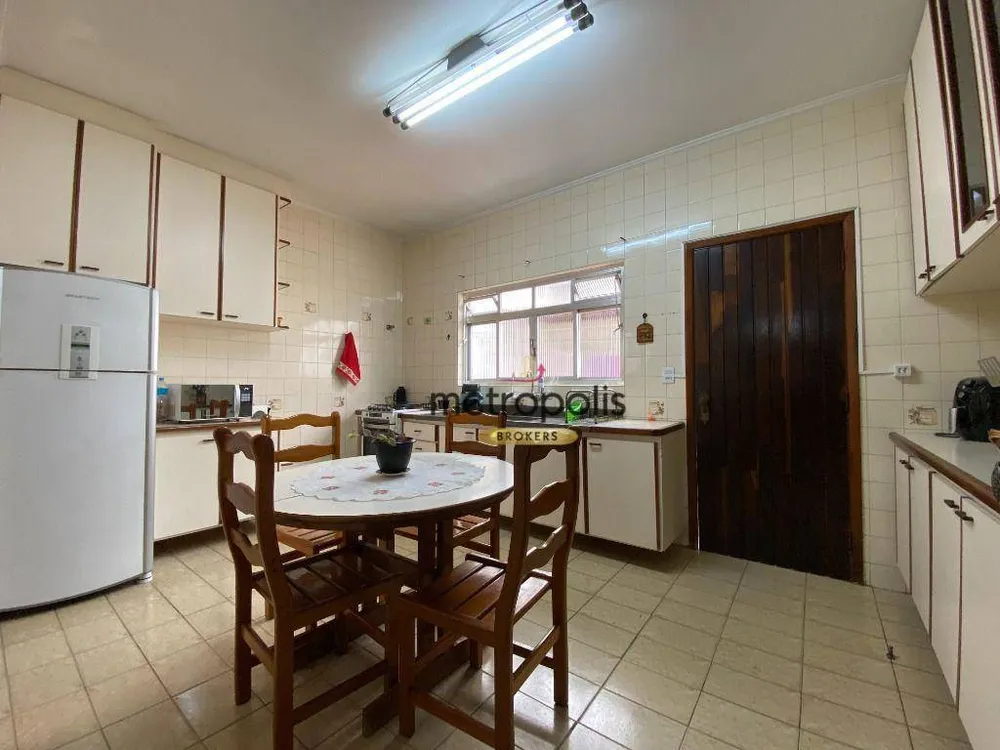 Sobrado, 3 quartos, 209 m² - Foto 2