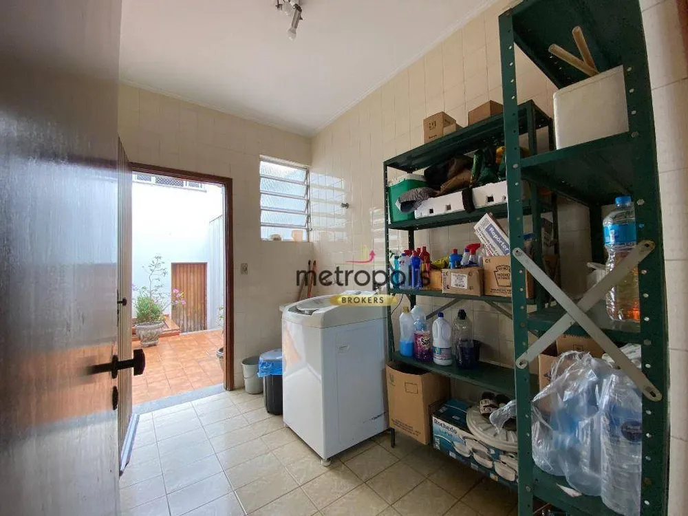 Sobrado, 3 quartos, 209 m² - Foto 1