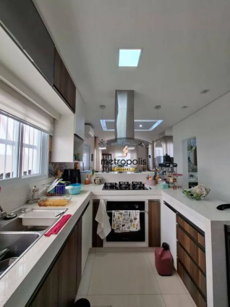 Casa, 3 quartos, 246 m² - Foto 1