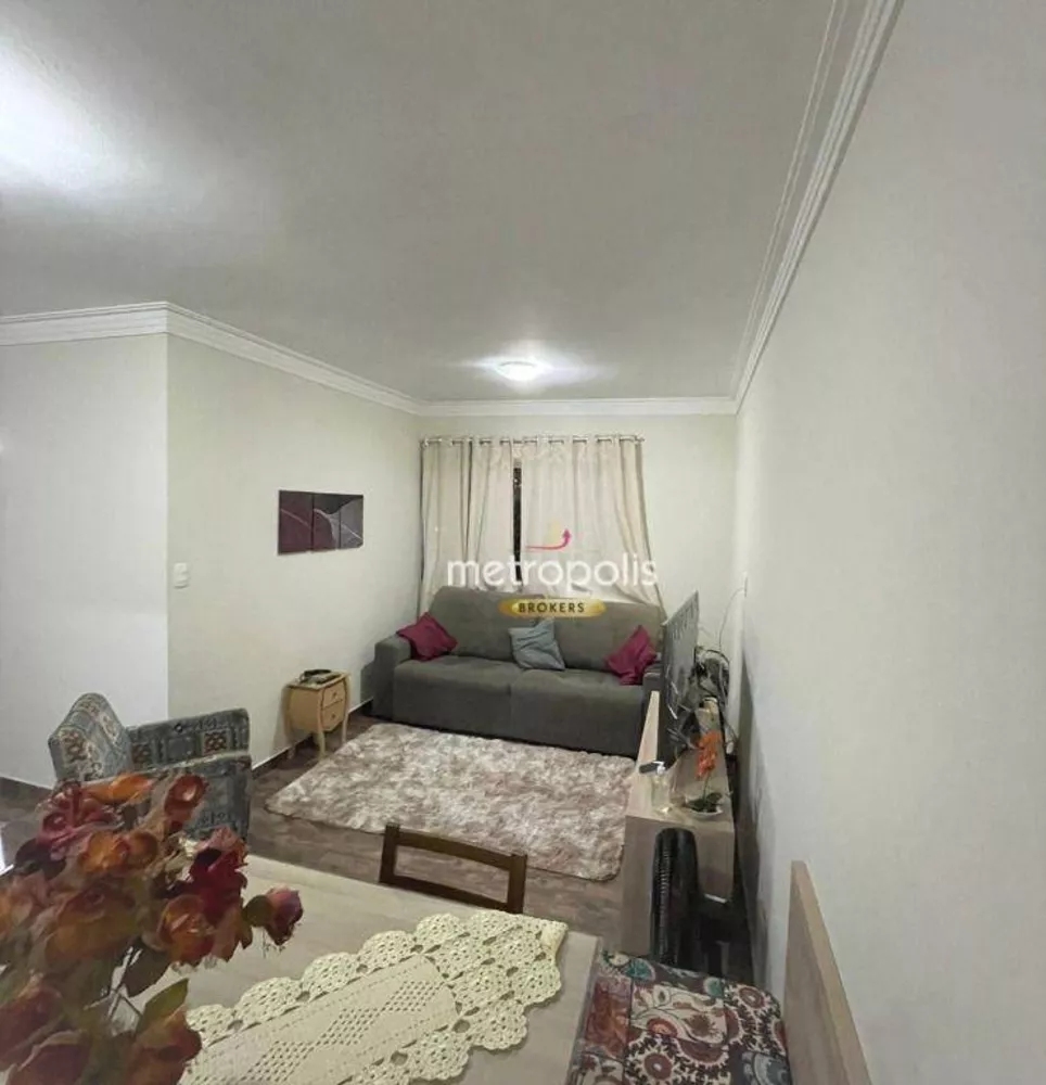 Apartamento à venda com 2 quartos, 70m² - Foto 3