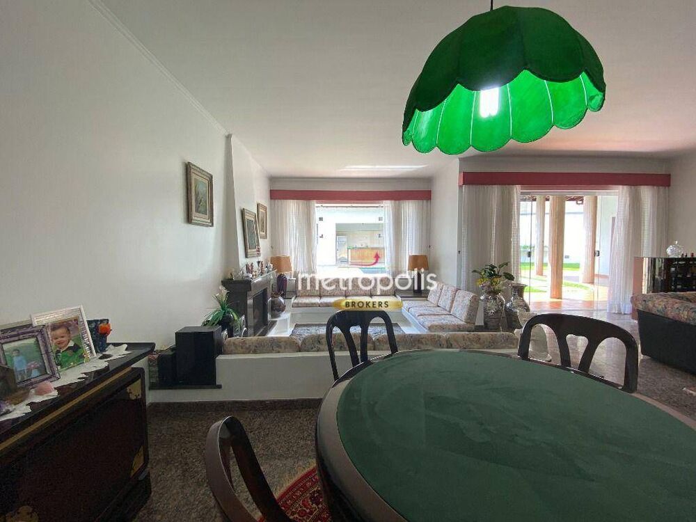 Casa, 5 quartos, 320 m² - Foto 1