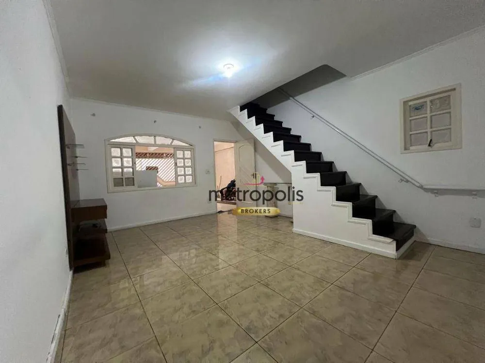 Sobrado, 2 quartos, 300 m² - Foto 1