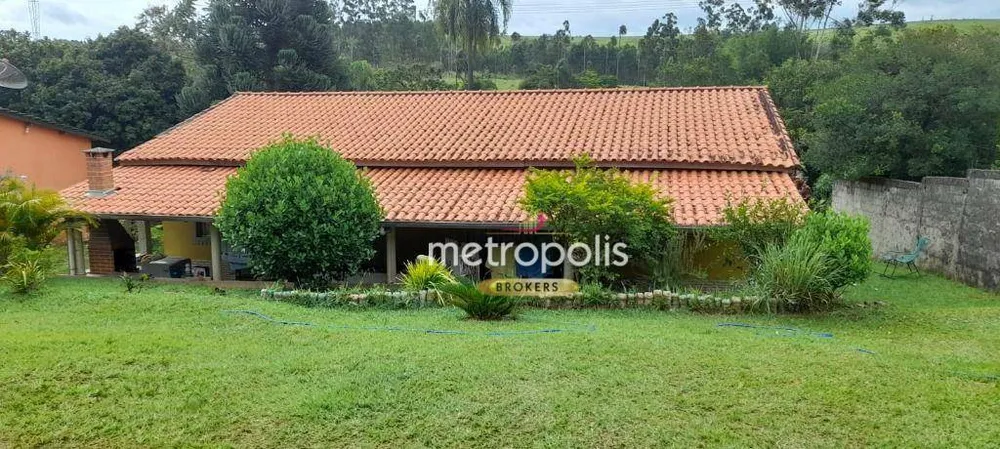 Chácara, 3 quartos, 1580 m² - Foto 2