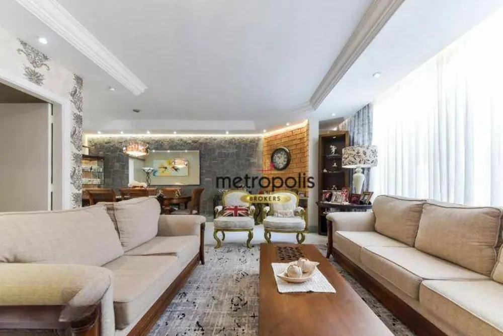 Sobrado, 3 quartos, 243 m² - Foto 1