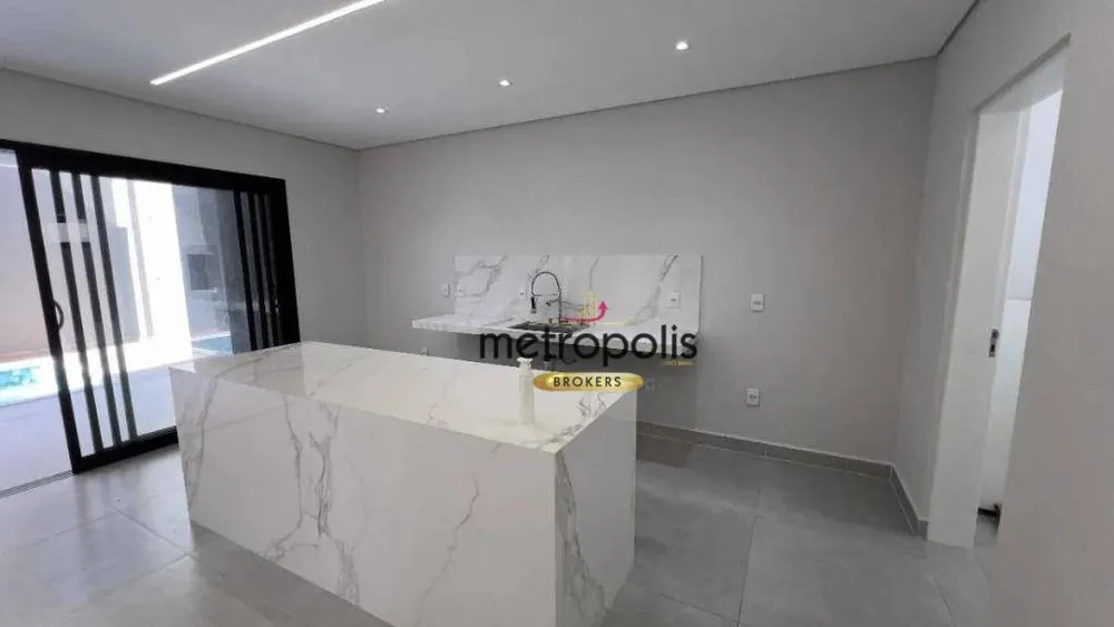 Sobrado, 3 quartos, 206 m² - Foto 2