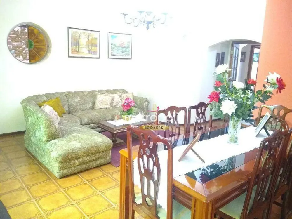 Casa, 3 quartos, 258 m² - Foto 1