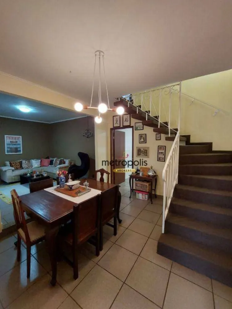 Sobrado, 3 quartos, 198 m² - Foto 1