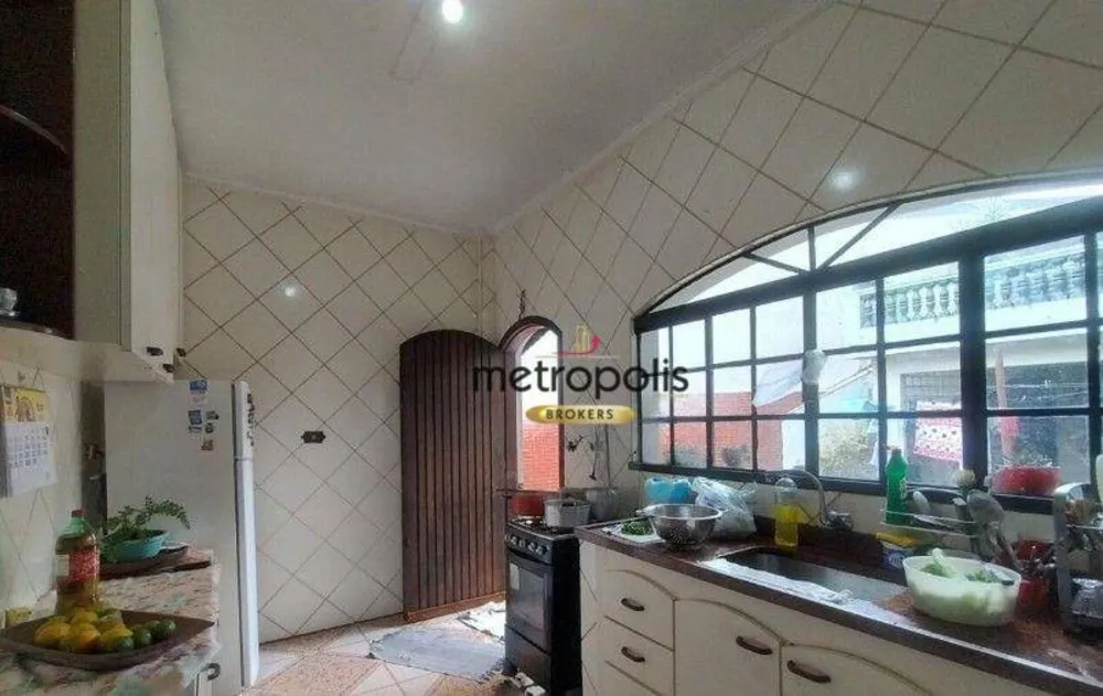Casa, 4 quartos, 305 m² - Foto 1