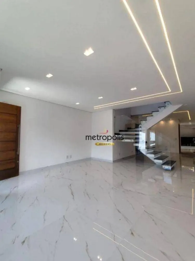 Sobrado, 3 quartos, 260 m² - Foto 1