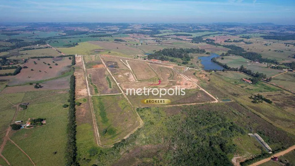 Loteamento e Condomínio, 1000 m² - Foto 1